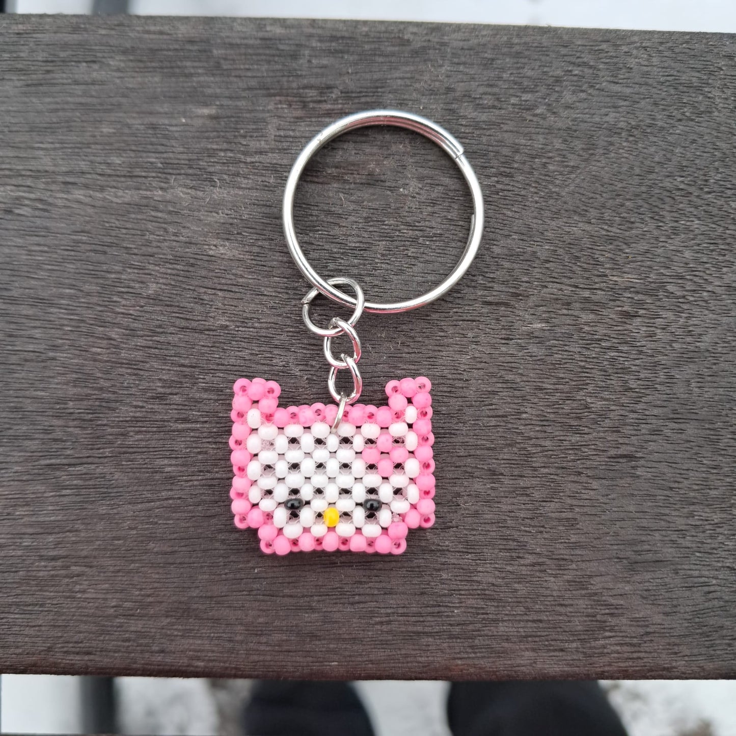Cute Hello Kitty - Mira