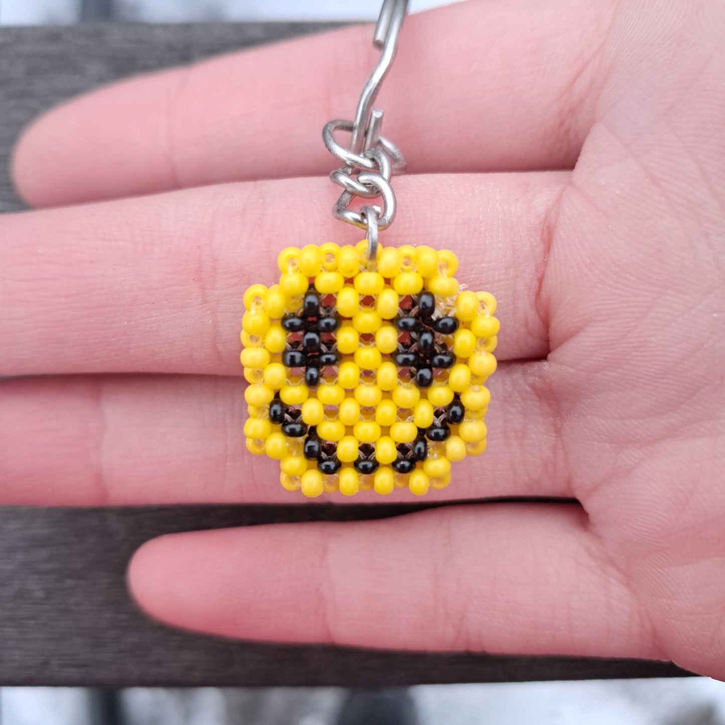 Happy emoji - Mira