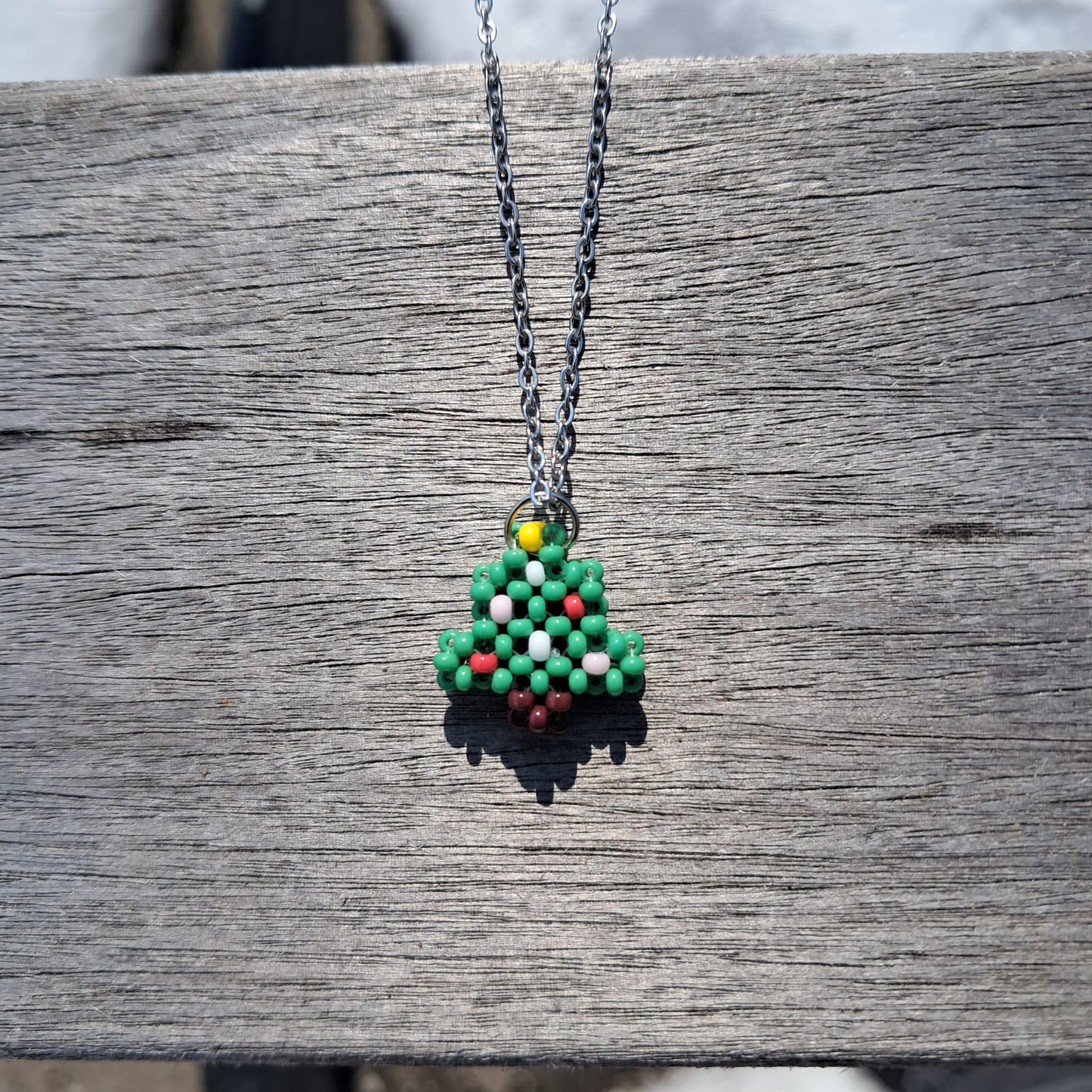 A soft and small Christmas tree - Mira
