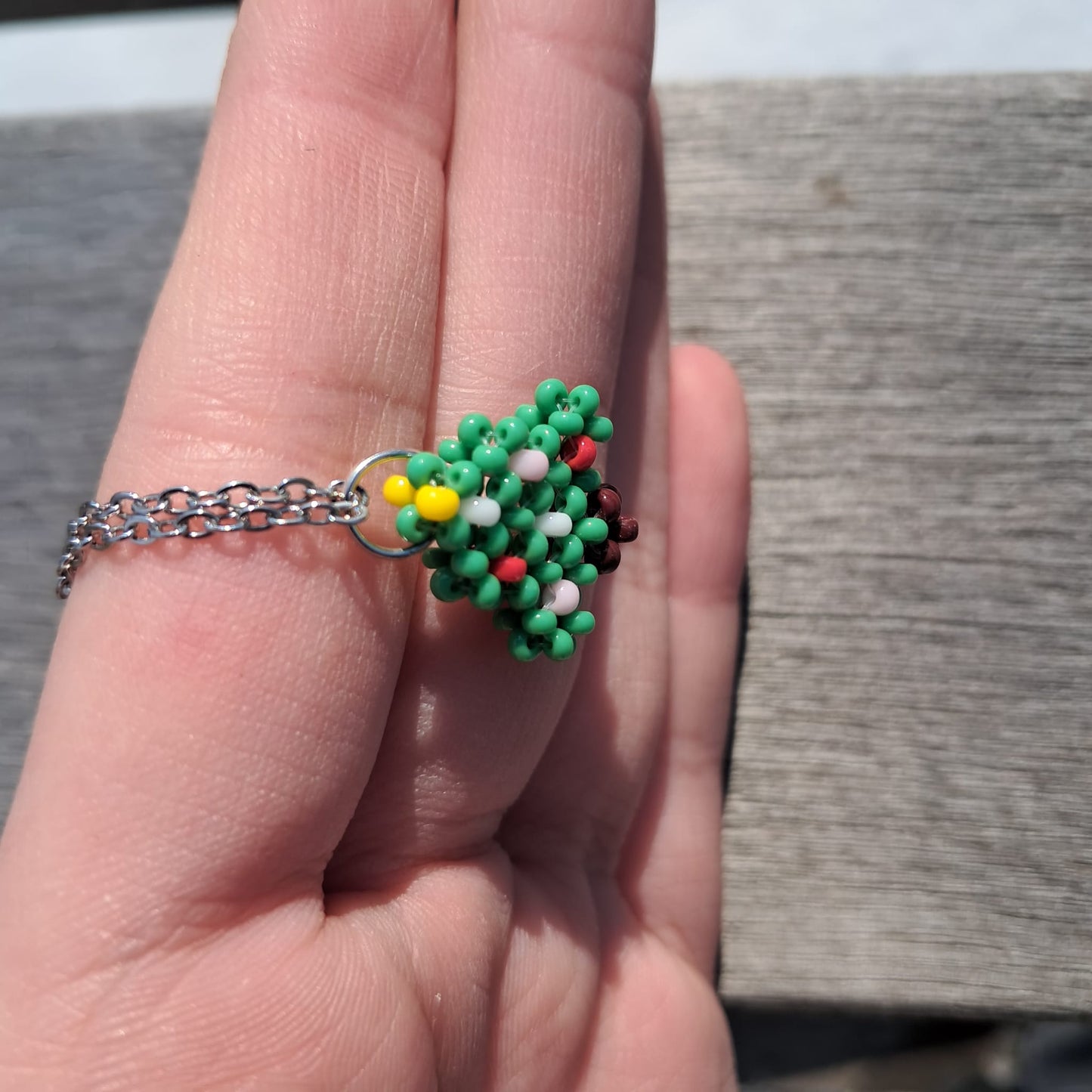 A soft and small Christmas tree - Mira