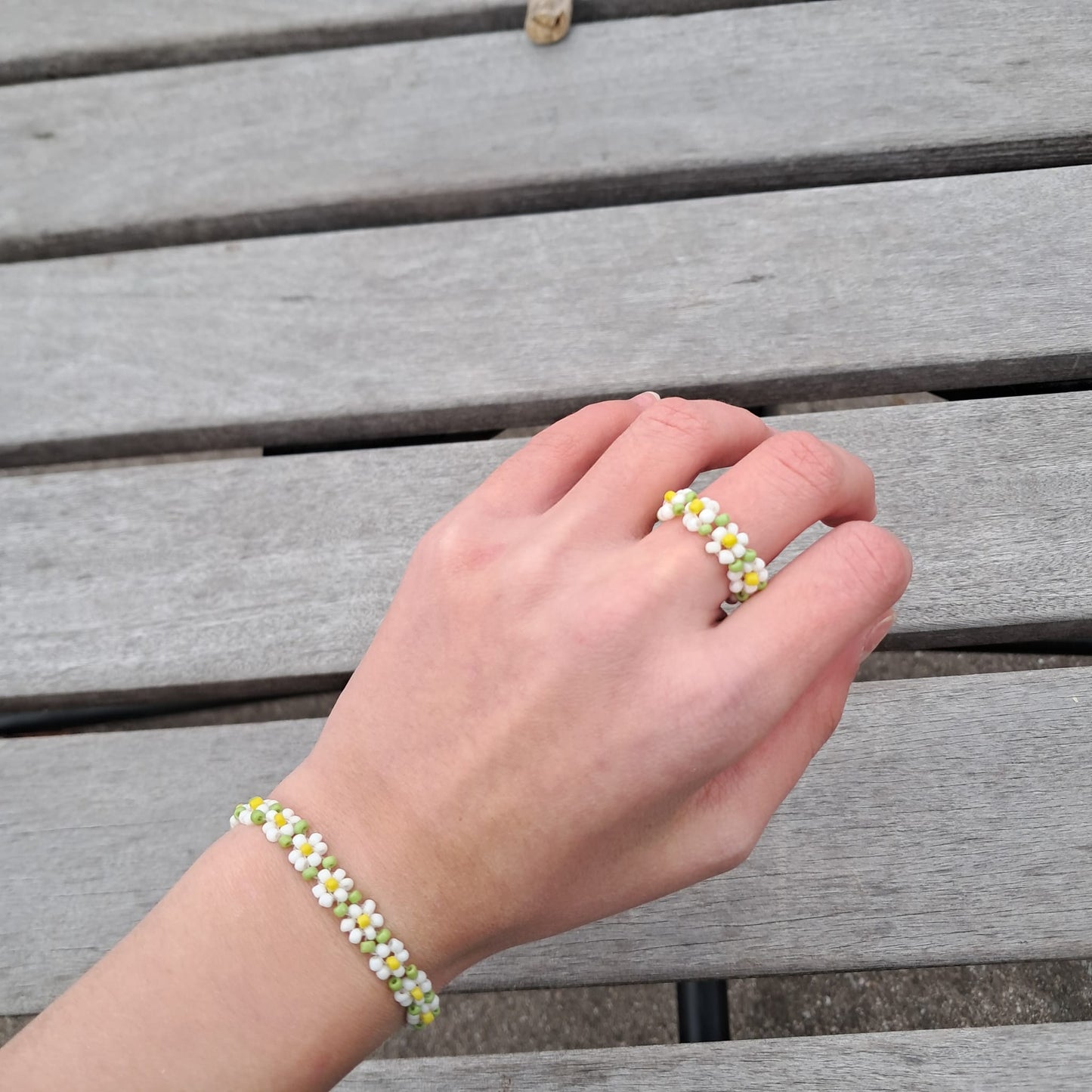Bracelet and ring set, white rose pattern - Mira